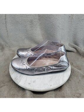 Vionic Shoes Womens Size 8.5 Geneva Metallic Silver Leather Flats